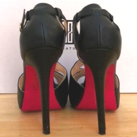 SIGNATURE shoes sz 8 - Picture 3 of 5